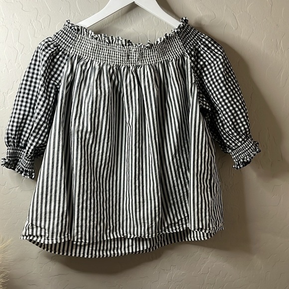 Gap black and white cotton blouse, shoulder baring neckline size medium - Picture 5 of 9